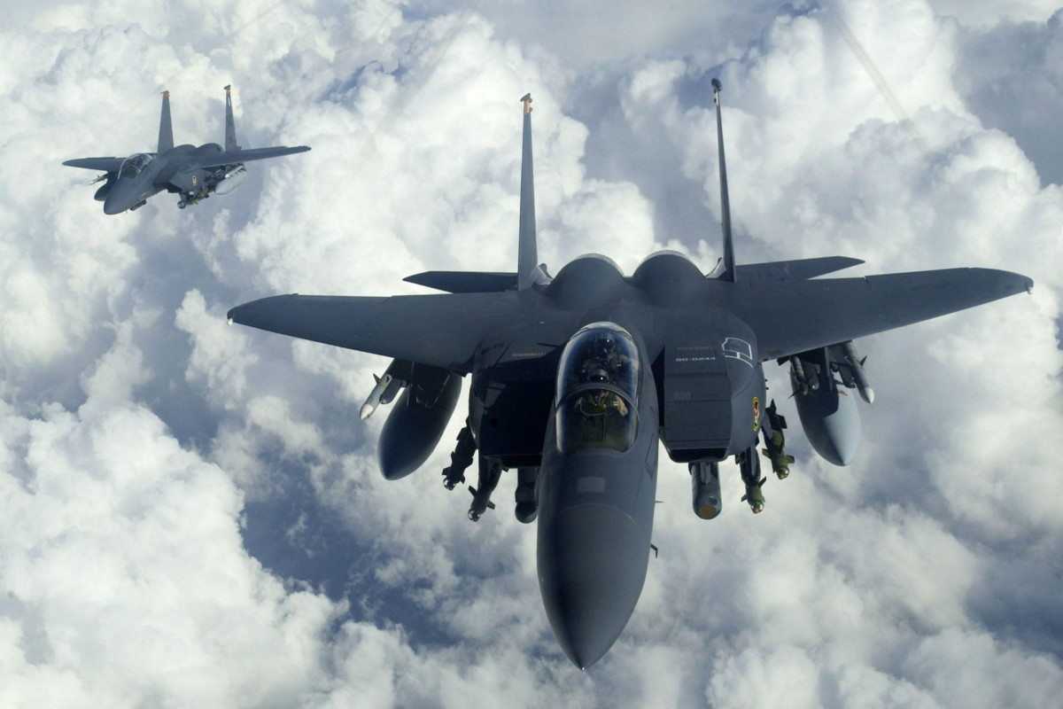       F-15