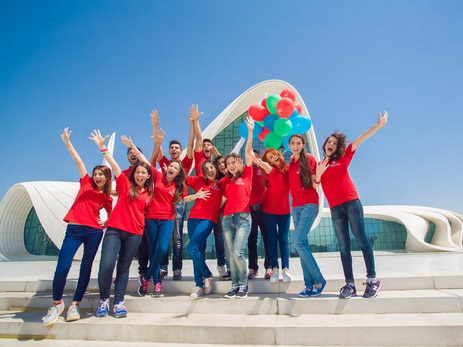 Азербайджан занял первое место в Европе по числу молодежи
