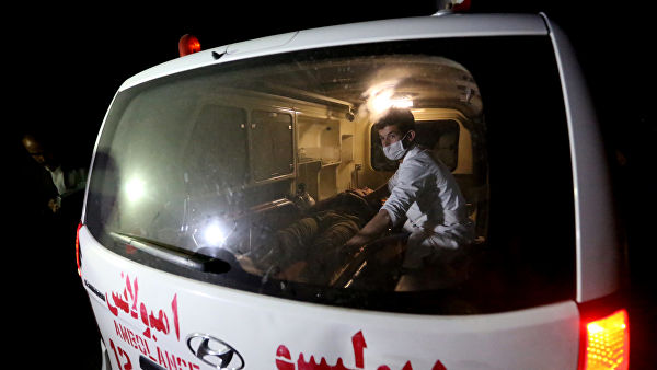 В Йемене 49 человек погибли при обстреле парада и взрыве автомобиля
