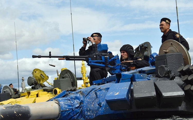 Азербайджанские танкисты проверили техническое состояние боевых машин
