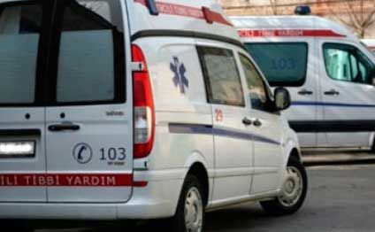 Семь сотрудников МЧС пострадали в ходе тушения пожара в ТЦ "Седерек"
