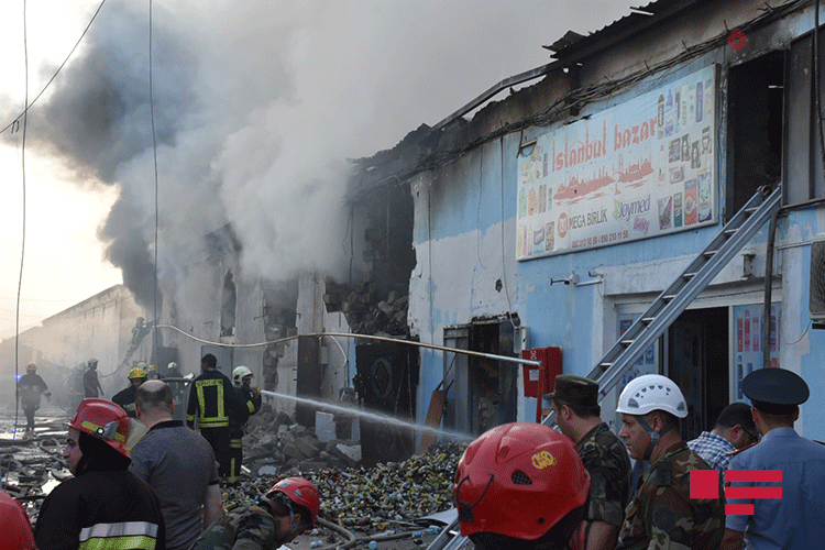 Шестнадцать человек обратились за медпомощью в связи с пожаром в Т/Ц "Садарак"