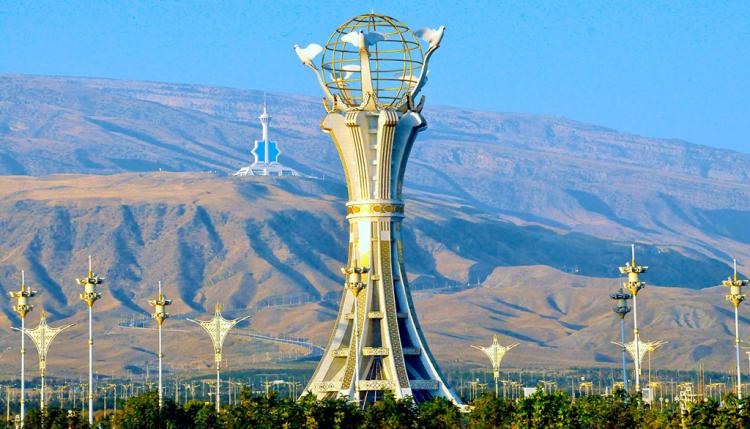 Туркменистан лоббирует транспортный коридор из Афганистана в Европу через Азербайджан
