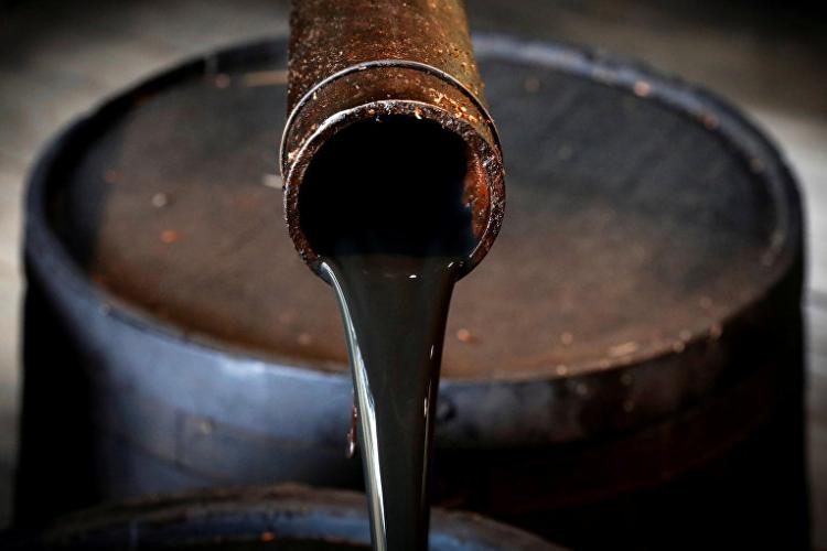 Азербайджанская нефть подешевела на 3%
