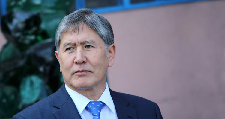 В Киргизии отключены связанные с Атамбаевым телеканалы

