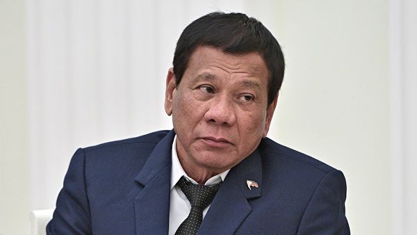 Филиппинский президент пригрозил отрубить головы наркобаронам
