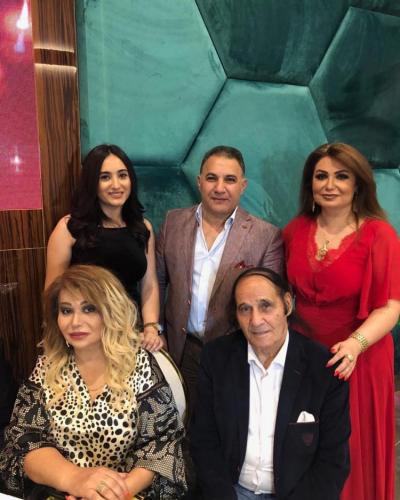 Азербайджанский певец помпезно отпраздновал юбилей