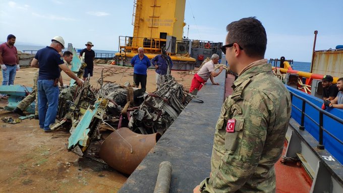 Найдены новые фрагменты потерпевшего крушение азербайджанского самолета МиГ-29