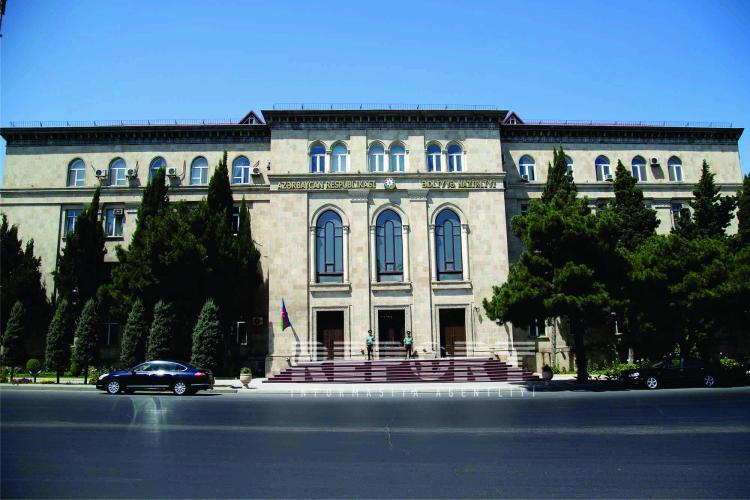 В Азербайджане освобожден от должности начальник отдела Центра судебной экспертизы