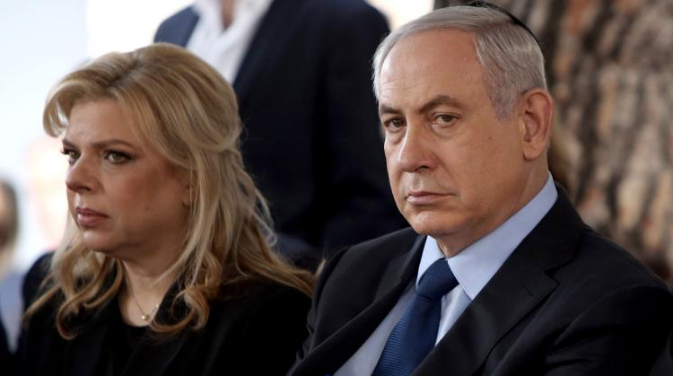 Жена Нетаньяху устроила скандал в самолете
