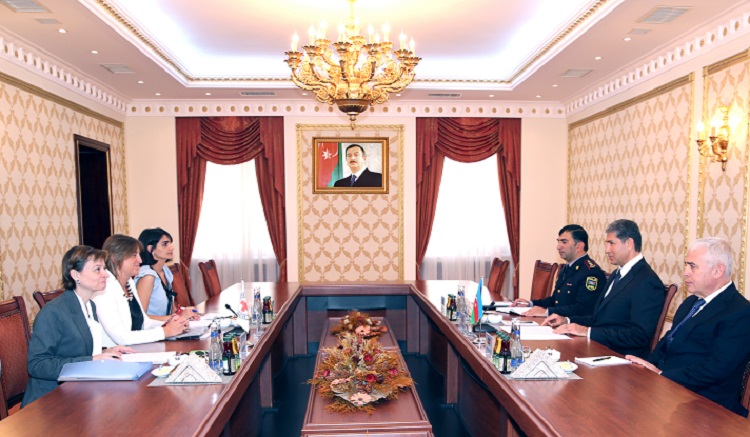 Вилаят Эйвазов принял руководителя представительства МККК в Азербайджане