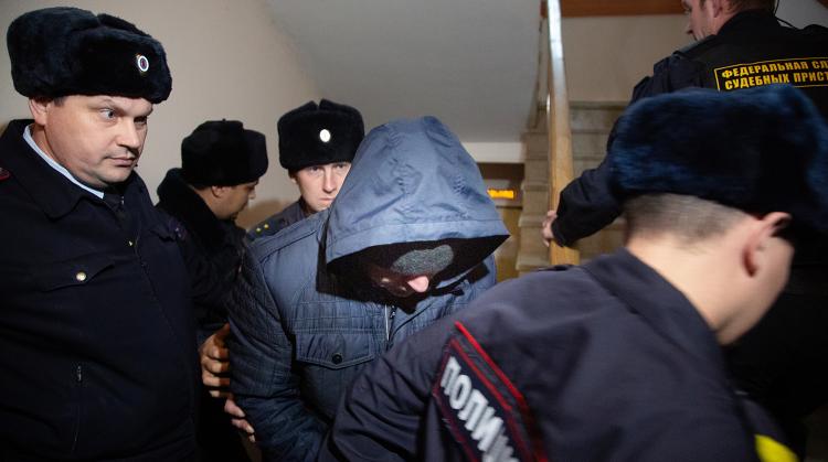 В России группу полицейских задержали за изнасилование 
