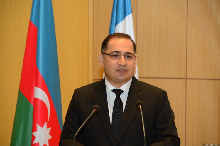 Азер Амирасланов назначен заведующим экономическим отделом Кабинета Министров
