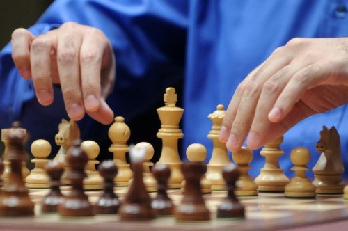 Азербайджанские шахматисты преследуют лидеров чемпионата Европы