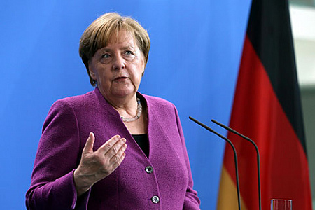 Меркель хочет встретиться с Путиным и Зеленским - правительство ФРГ