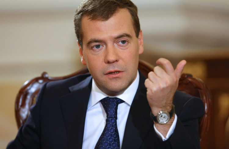 Медведев назвал условия заключения соглашения газовой сделки с Украиной