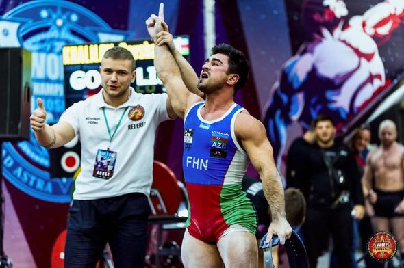 Азербайджанский спортсмен установил три мировых рекорда - ФОТО