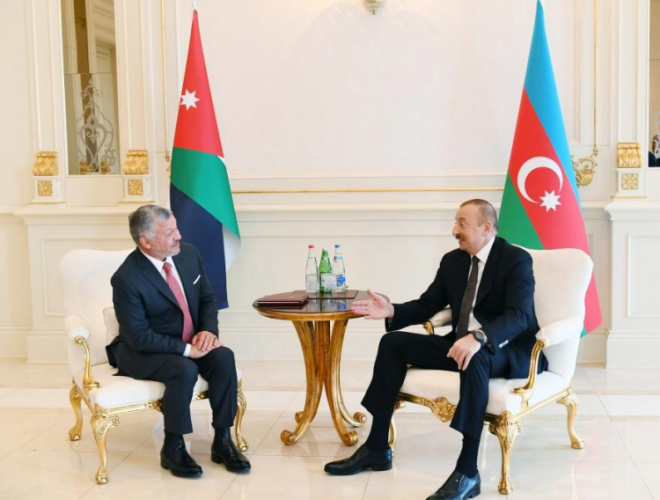 Ильхам Алиев встретился один на один с королем Иордании Абдаллой ll 