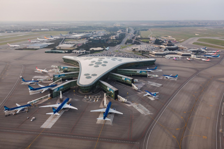 Аэропорты Азербайджана за 2019 год обслужили свыше 5 млн. пассажиров
