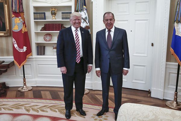 Трамп предостерег Лаврова от любого вмешательства России в выборы в США