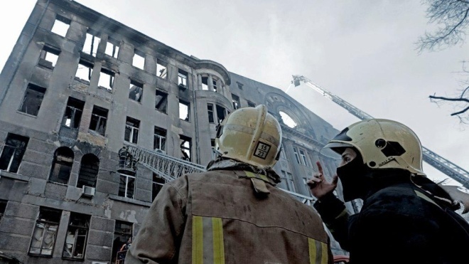 Число погибших при пожаре в одесском колледже выросло до 16 человек