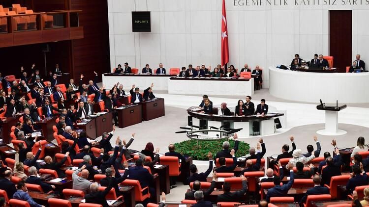 Парламент Турции  отверг резолюцию Сената США  о «геноциде армян»
