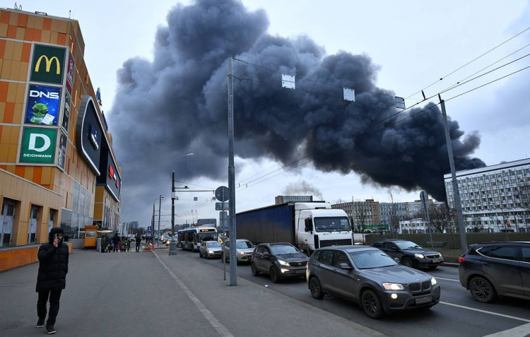 Пожар на складе на юге Москвы полностью потушен - ОБНОВЛЕНО - ВИДЕО