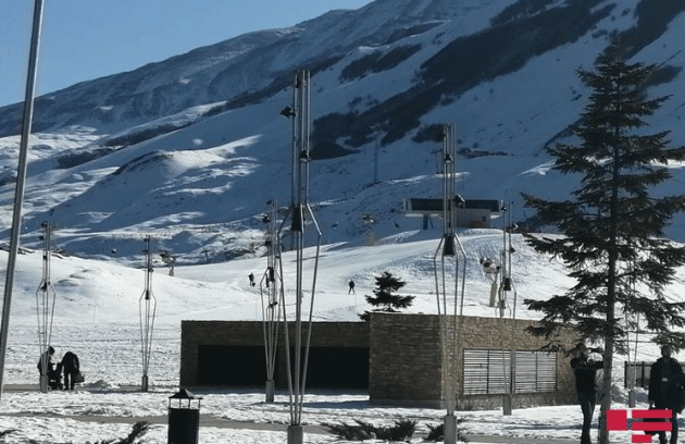 Журналисты ознакомились с  подготовкой курорта "Шахдаг" к зимнему сезону