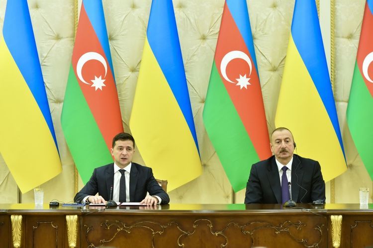 "Азербайджан и Украина поддерживают друг друга в вопросе восстановления территориальной целостности" - Зеленский
