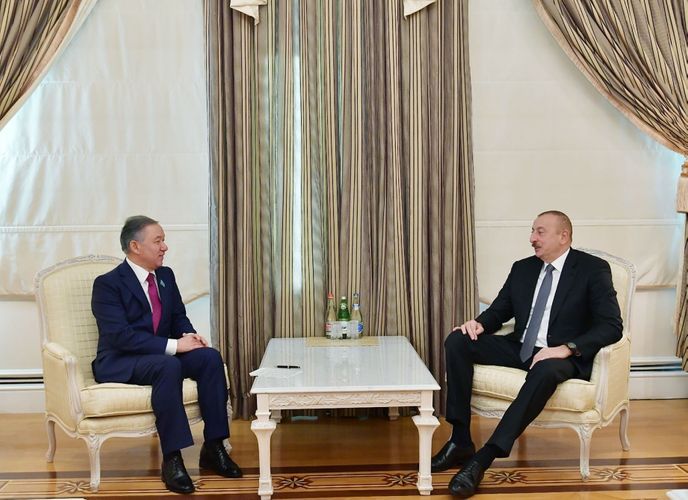 Ильхам Алиев принял председателя Мажилиса Парламента Казахстана - ОБНОВЛЕНО