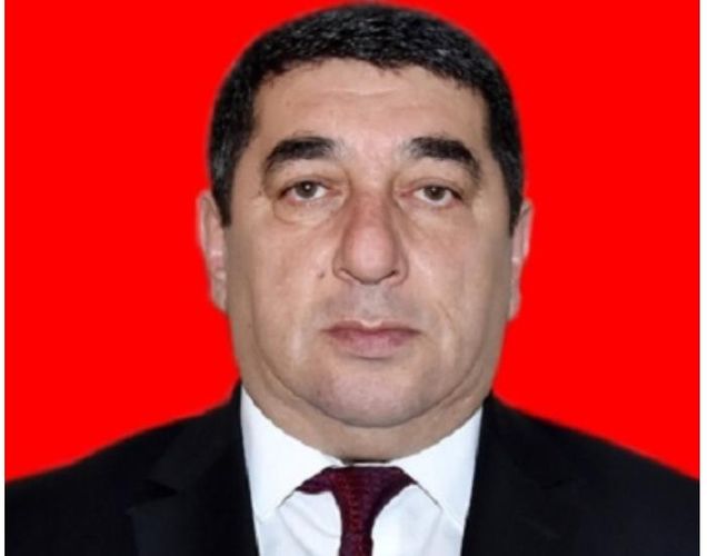 Арестованный азербайджанский чиновник должен был отметить день рождения - БЫЛА СДЕЛАНА НАДПИСЬ 62 И ПОСТАВЛЕНЫ 62 СВЕЧИ