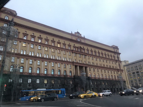СМИ раскрыли личность стрелка у здания ФСБ в Москве