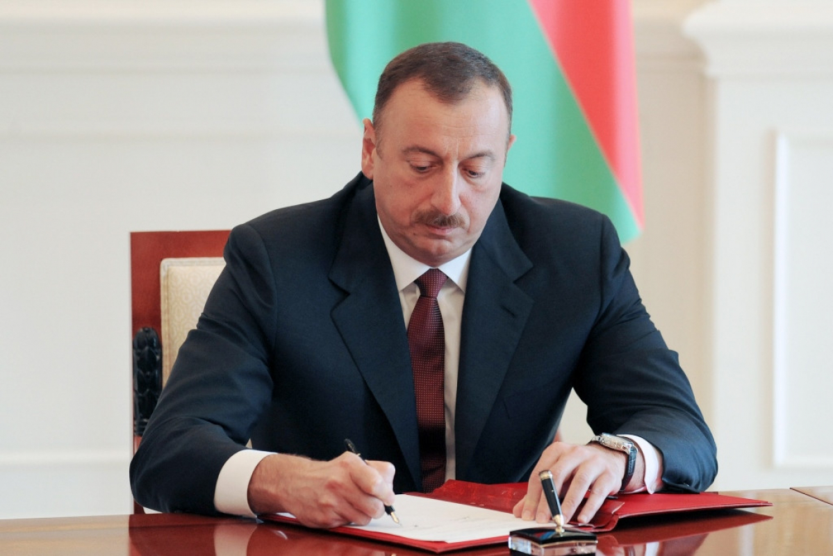 Ильхам Алиев внёс изменения в Соглашение по взаимным безвизовым визитам с Казахстаном 