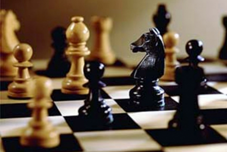 Азербайджанский гроссмейстер в числе лидеров в Индии