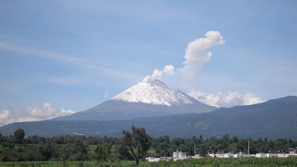 В Мексике пробудился вулкан Попокатепетль