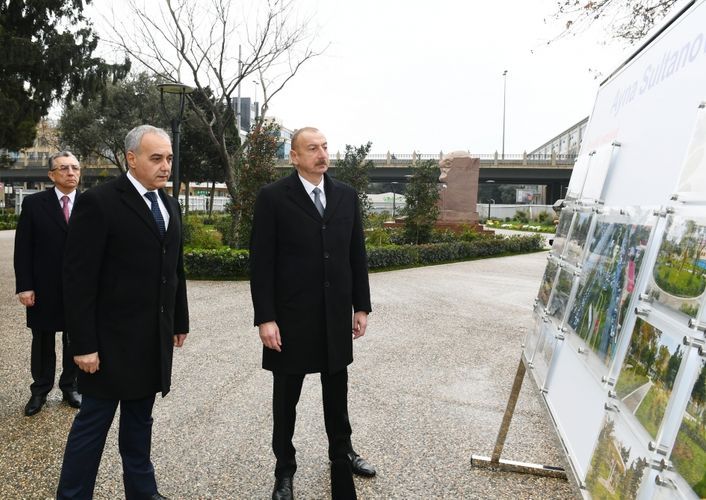 Ильхам Алиев ознакомился с работой по реконструкции еще одного парка в Баку