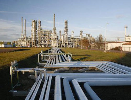 SOCAR возобновляет экспорт нефти по нефтепроводу Баку-Новороссийск