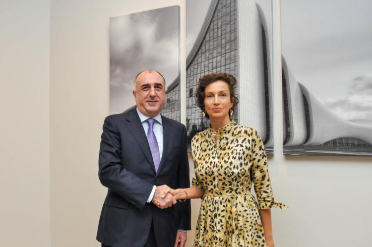 Эльмар Мамедъяров встретился с гендиректором ЮНЕСКО Одре Азуле
