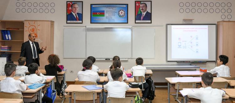 В Азербайджане обнародована дата экзаменов по приему на работу учителей 