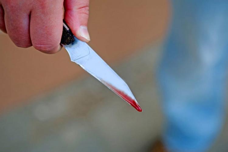 Жителю Баку нанесли серьезные раны ножом 