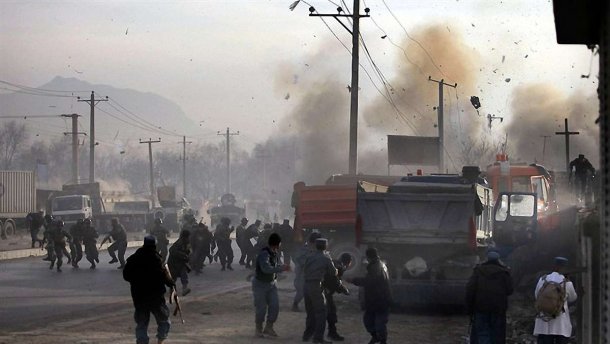 Взрыв на рынке в Афганистане убил более 40 человек