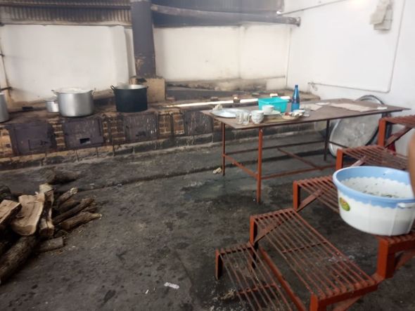 В Азербайджане закрыли дом торжеств, работающий в ужасных условиях - ФОТО