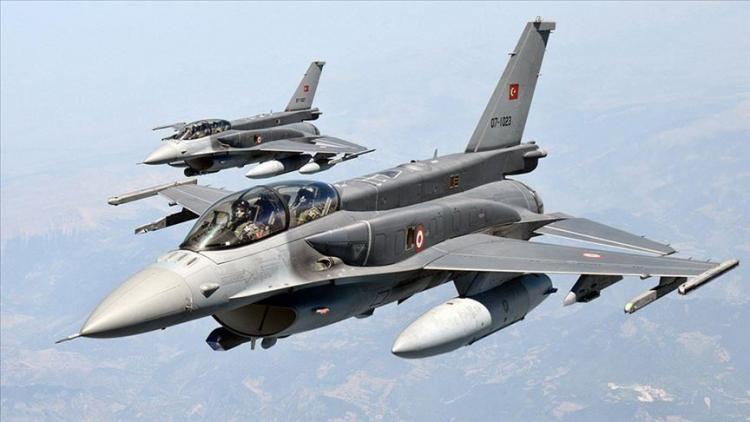 Турецкая авиация уничтожила группу террористов в Ираке 