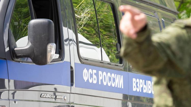 Уличенные в разбое 8 офицеров ФСБ РФ скрылись на Кавказе  