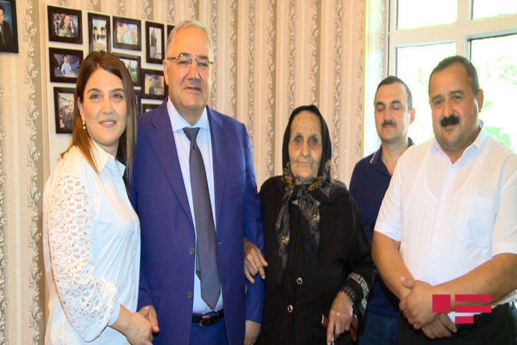 Фонд Гейдара Алиева построил дом для семьи шехида в Агдаме - ФОТО