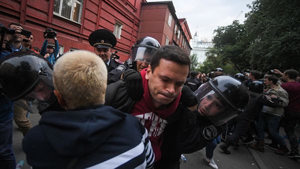 Полиция задержала более 25 протестующих в Москве 