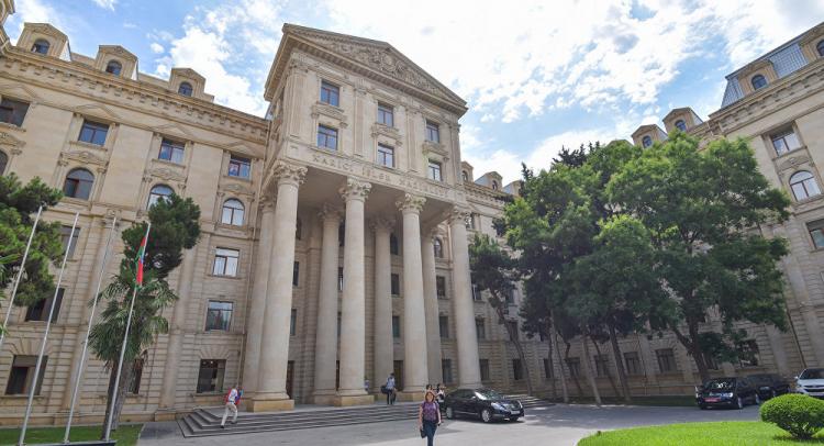 МИД Азербайджана осудил убийство турецкого дипломата