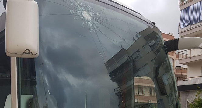 Нападение на автобус в Анталье: ранен гражданин Азербайджана