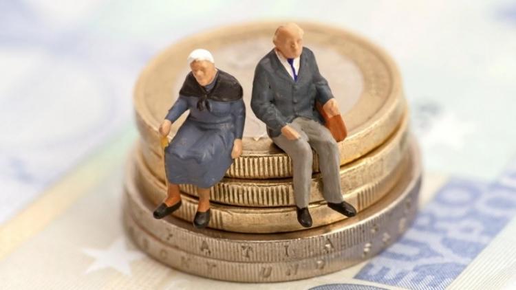 В Азербайджане 82% пенсий по возрасту назначено в электронном порядке