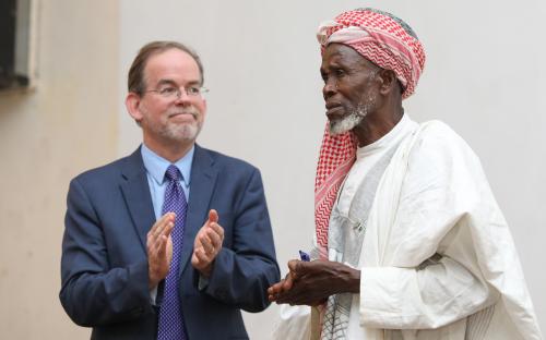 В США наградили имама спасшего более двухсот христиан от убийц
